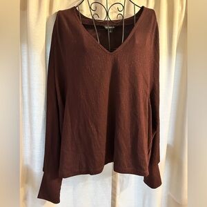 Women’s Banana Republic V-Neck Long Bell Sleeved Blouse